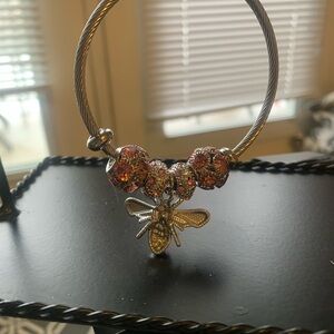 Elegant Silver Bee Charm Bracelet